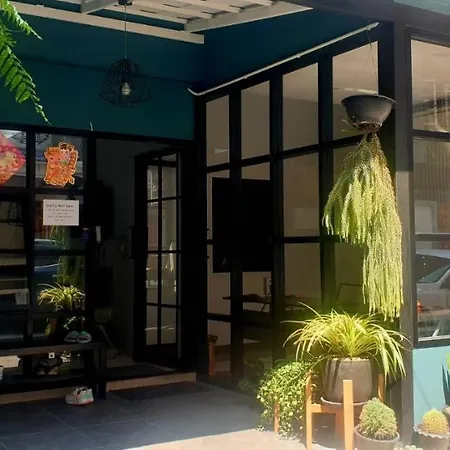 Asok Montri Hostel