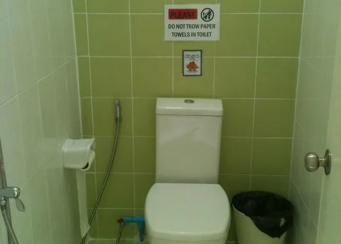 Hostal Asok Montri *